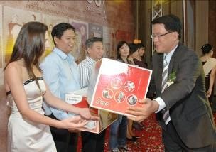 Sinh nhật chúng tôi, quà tặng cho bạn - 1 Sinh nhật chúng tôi, quà tặng cho bạn - 1