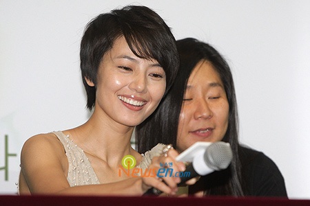 Cao Viên Viên lãng mạn bên chàng “sát thủ” Jung Woo Sung - 17 Cao Viên Viên lãng mạn bên chàng “sát thủ” Jung Woo Sung - 17