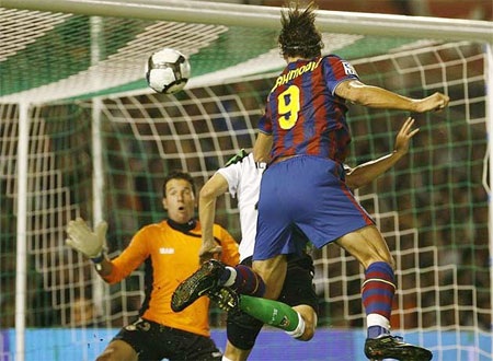 Messi-Ibra, cặp tiền đạo “khủng” nhất châu Âu - 1 Messi-Ibra, cặp tiền đạo “khủng” nhất châu Âu - 1