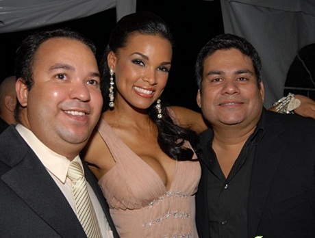 Hoa hậu - Á hậu Hoàn vũ 2009 “tái ngộ” - 12 Hoa hậu - Á hậu Hoàn vũ 2009 “tái ngộ” - 12