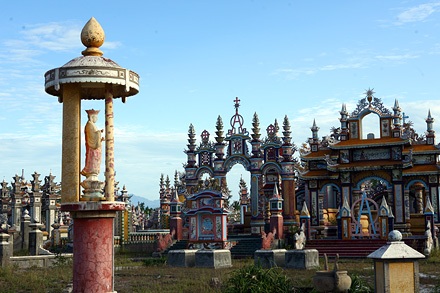 Nghĩa trang xa hoa bậc nhất miền Trung - 11
