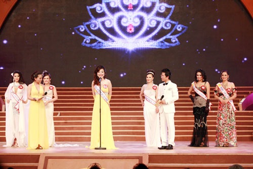 Hoàng Thị Yến bất ngờ đăng quang Hoa hậu quý bà  - 8