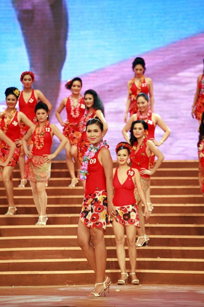 Hoàng Thị Yến bất ngờ đăng quang Hoa hậu quý bà  - 5