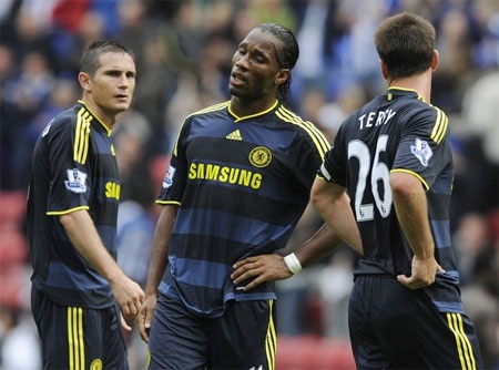 Terry chỉ trích đồng đội vì để thua Wigan - 1