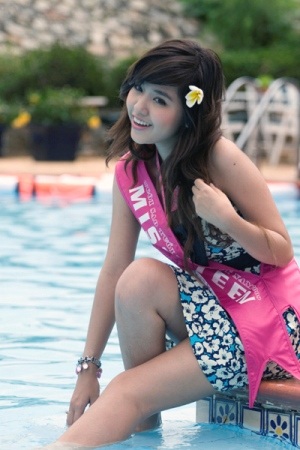 Miss teen má hồng, môi xinh rạng rỡ trước biển - 6 Miss teen má hồng, môi xinh rạng rỡ trước biển - 6
