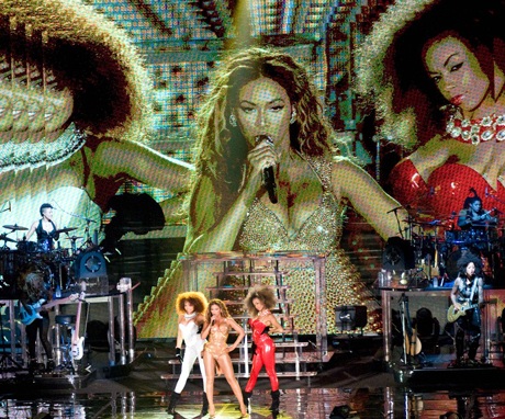 Xem Beyonce trình diễn sôi nổi tại Singapore - 14 Xem Beyonce trình diễn sôi nổi tại Singapore - 14