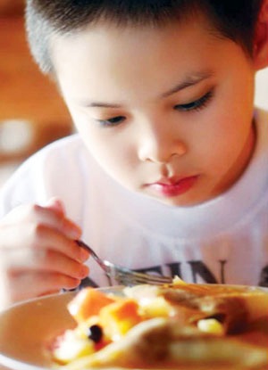 Trẻ tiểu học ăn gì để học hay? - 1