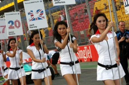 Kiều nữ trên đường đua đêm Singapore - 10