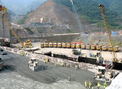 Dự báo sai nguồn thu ngân sách, Chính phủ bị “phê” - 1