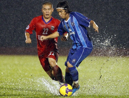 B. Bình Dương giành vé vào bán kết giải châu Á - 1