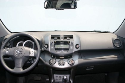 Những nét mới trên Toyota RAV4 phiên bản 2010 - 5 Những nét mới trên Toyota RAV4 phiên bản 2010 - 5