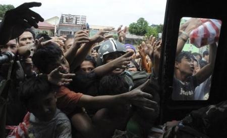 Bão Ketsana hoành hành Đông Nam Á, hơn 300 người chết - 2