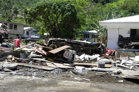 Ảnh sóng thần tàn phá quần đảo Samoa - 9