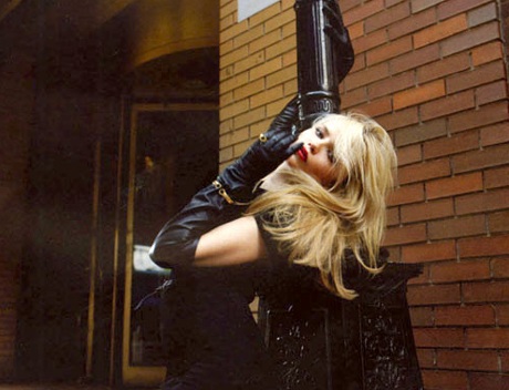 Lại là "chân dài" đắt giá Natasha Poly - 9