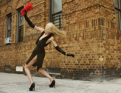 Lại là "chân dài" đắt giá Natasha Poly - 2