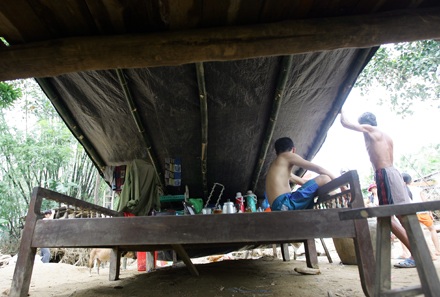 Chùm ảnh: Nơi cơn bão đi qua - 15