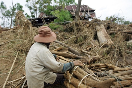Chùm ảnh: Nơi cơn bão đi qua - 12