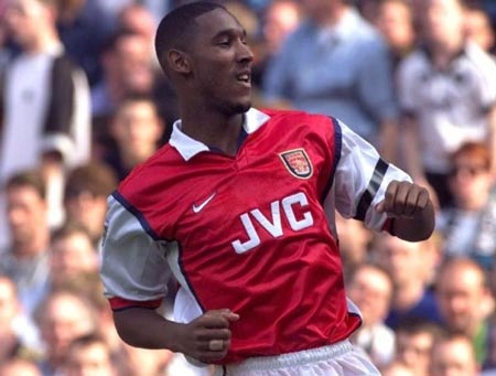 10 thương vụ tốt nhất của Arsene Wenger tại Arsenal - 2 10 thương vụ tốt nhất của Arsene Wenger tại Arsenal - 2