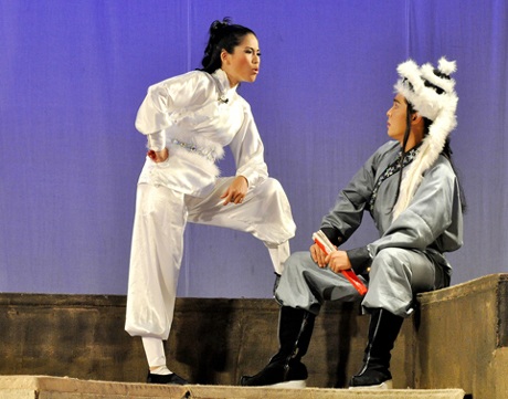 Hồng Vân, Đức Thịnh “đặt cược” vào Nỏ thần - 1