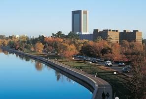 Cùng ghé thăm 14 trường đại học Canada - 6