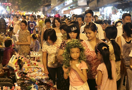 Ngắm trăng đêm Rằm - 5