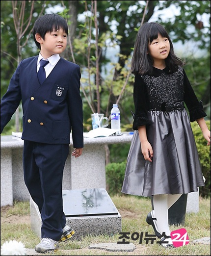 Con trai Choi Ji Shil: “Con rất nhớ mẹ” - 1 Con trai Choi Ji Shil: “Con rất nhớ mẹ” - 1