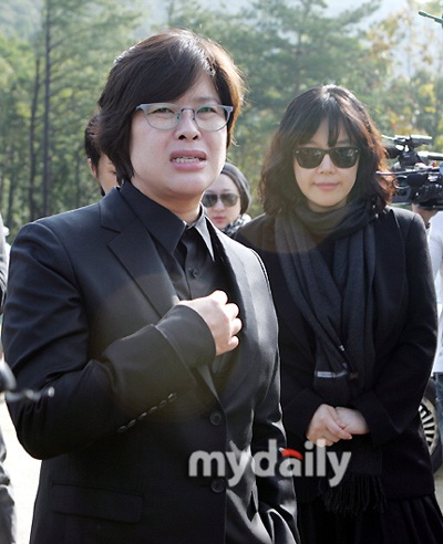 Con trai Choi Ji Shil: “Con rất nhớ mẹ” - 3 Con trai Choi Ji Shil: “Con rất nhớ mẹ” - 3
