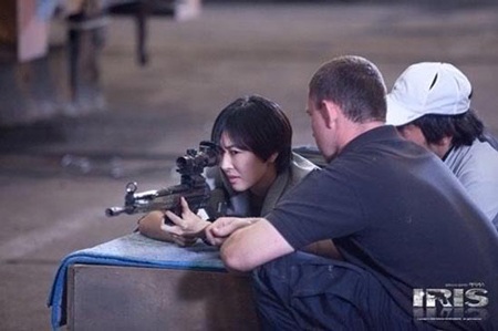 Hai mỹ nhân của “bom tấn” Iris “đọ” độ xinh đẹp - 24