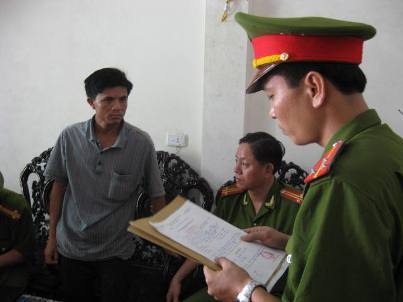 Khởi tố giám đốc công ty xây dựng trốn thuế hơn 1 tỉ đồng - 1 Khởi tố giám đốc công ty xây dựng trốn thuế hơn 1 tỉ đồng - 1