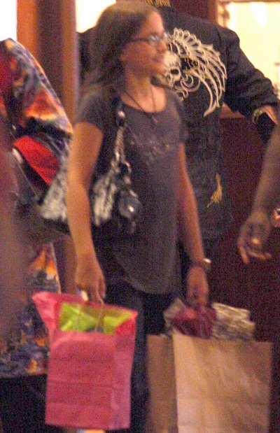 Hình ảnh mới nhất về các con của Michael Jackson - 4 Hình ảnh mới nhất về các con của Michael Jackson - 4