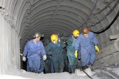 Tìm thấy thi thể 2 công nhân cuối cùng - 2