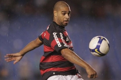 Milan phủ nhận liên hệ với Adriano - 1 Milan phủ nhận liên hệ với Adriano - 1