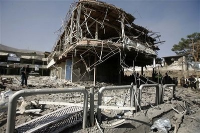 Đánh bom gần Sứ quán Ấn Độ ở Kabul, gần 100 người thương vong - 1 Đánh bom gần Sứ quán Ấn Độ ở Kabul, gần 100 người thương vong - 1