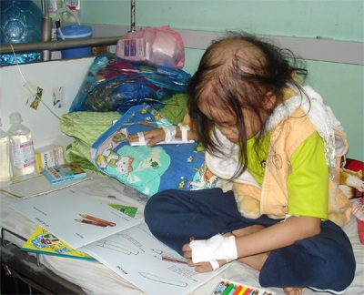 Giúp người bệnh vơi nỗi đau thể xác và tinh thần - 1 Giúp người bệnh vơi nỗi đau thể xác và tinh thần - 1