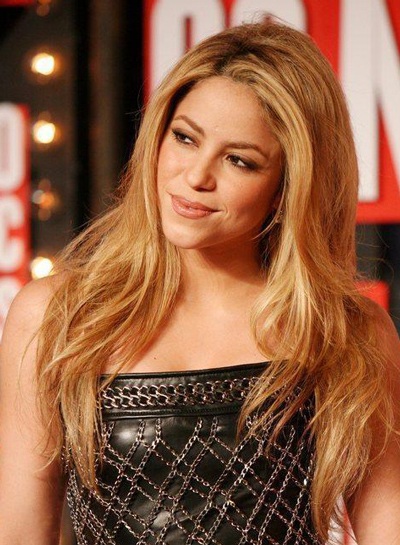 Shakira “đầu tư” ngoại hình nhiều hơn  - 1