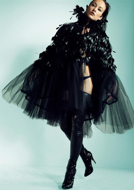 Mỹ nhân Olivia Wilde quyến rũ trong trang phục màu đen - 8