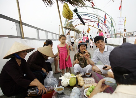 Ngược thời gian trên những nhịp cầu Long Biên - 11