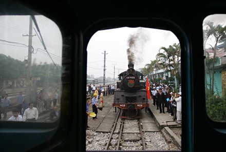 Ngược thời gian trên những nhịp cầu Long Biên - 2