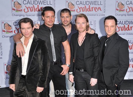 Cuộc đời và sự nghiệp của Stephen Gately qua ảnh - 9