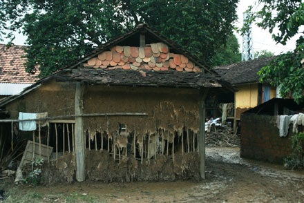 Nụ cười Ba Na sau cơn bão số 9 - 2