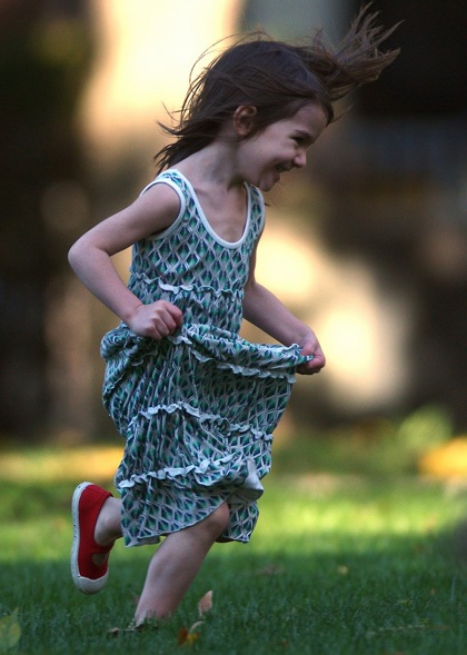 Katie tranh luận với Tom vì chọn trường cho con - 11