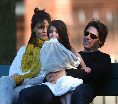 Katie tranh luận với Tom vì chọn trường cho con - 2