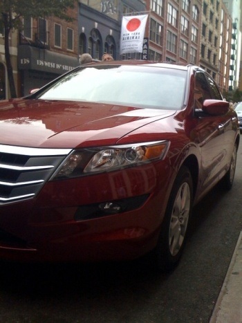 Honda Accord Crosstour lần đầu ra phố - 1 Honda Accord Crosstour lần đầu ra phố - 1
