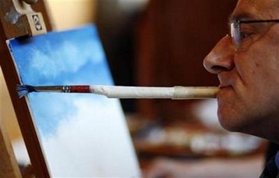 Triển lãm vẽ tranh bằng miệng và chân - 4 Triển lãm vẽ tranh bằng miệng và chân - 4