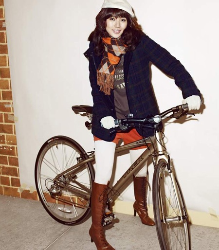 Cô nàng siêu “quậy” Yoon Eun Hye  - 8