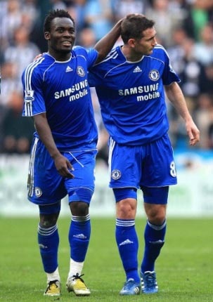 Chelsea, MU tiếp tục cuộc bám đuổi nghẹt thở - 2 Chelsea, MU tiếp tục cuộc bám đuổi nghẹt thở - 2