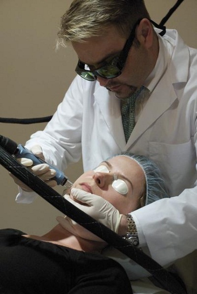 Đột phá của thế kỷ 21 trong điều trị sẹo lõm - 2