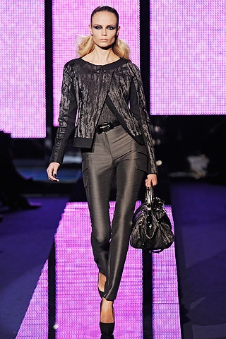 BST thu đông 2009 của Versace - 33
