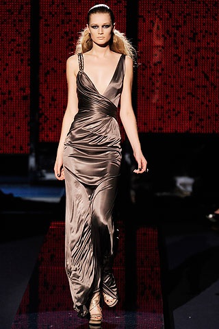 BST thu đông 2009 của Versace - 11