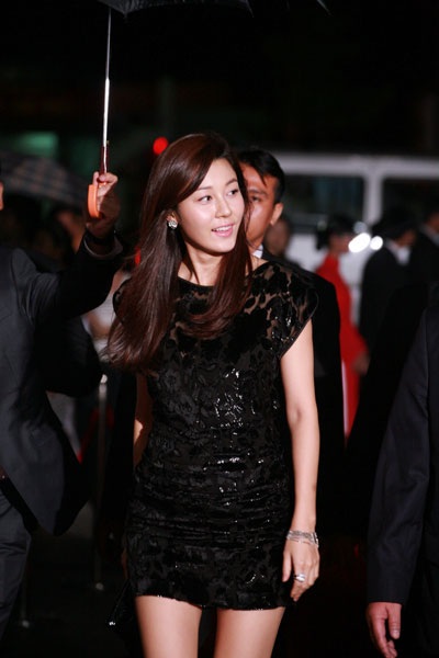 “Sao” Việt “khoe sắc” cùng Kim Ha Neul - 2